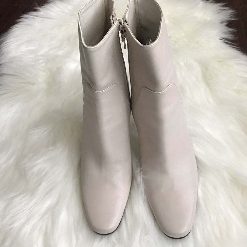 Via Spiga White Heeled Ankle Boots Size 5 - Picture 4 of 8